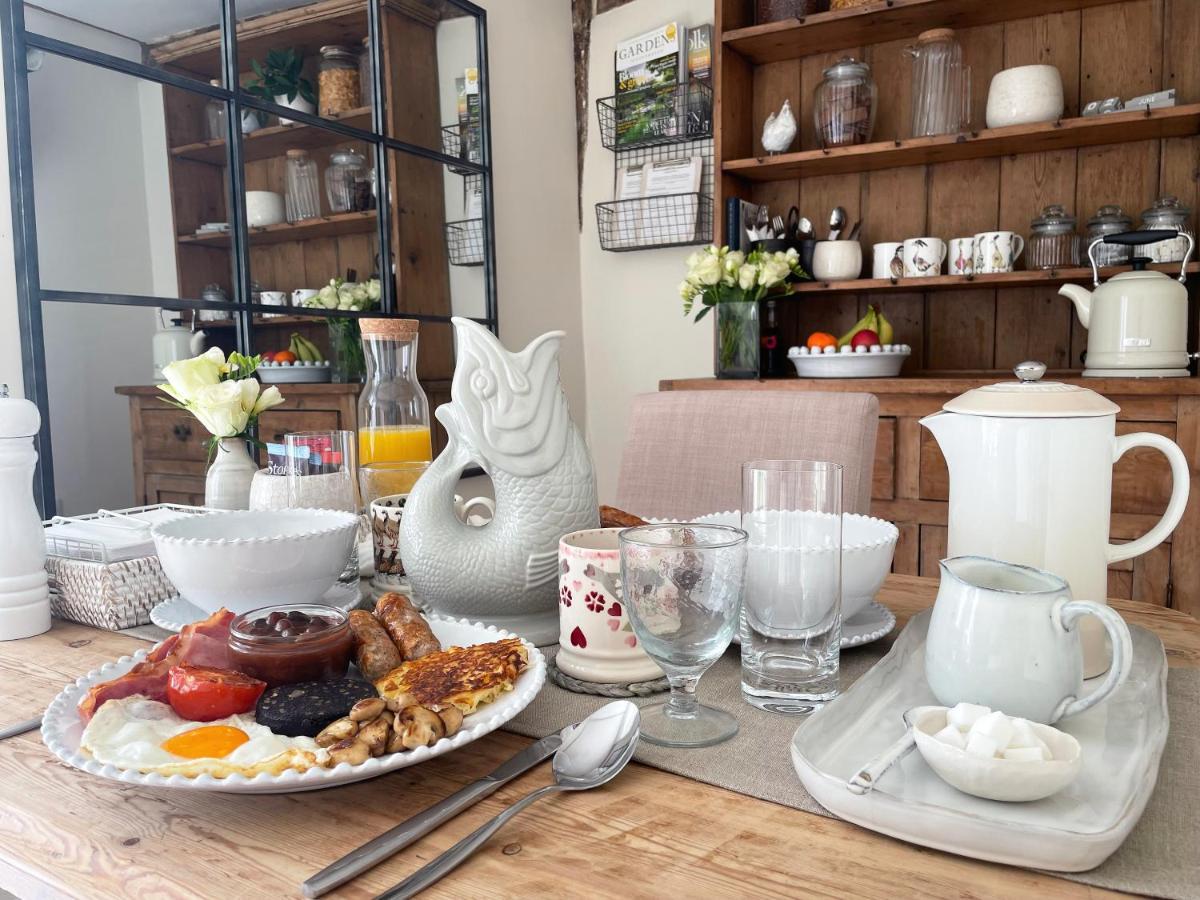 Church Farm Bed & Breakfast Thurlton Bagian luar foto